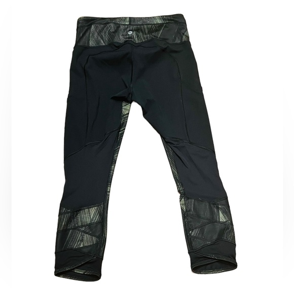 Lululemon Athletica Sweat pants Size Small in good preowned condition Stretchy - Picture 4 of 6